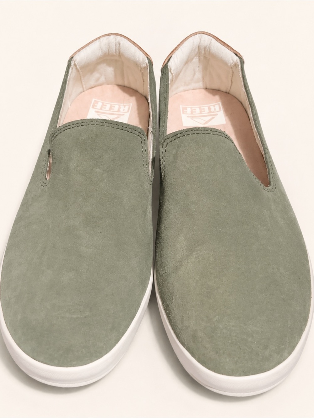 REEF Sage Green Slip-On Shoes – Men’s US Size 10